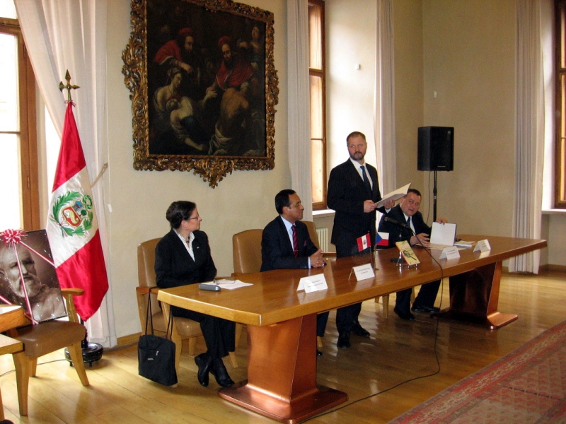 Presentación del Libro sobre Samuel Fritz y la Fundación de Yurimaguas (foto_009_20100315.jpg)